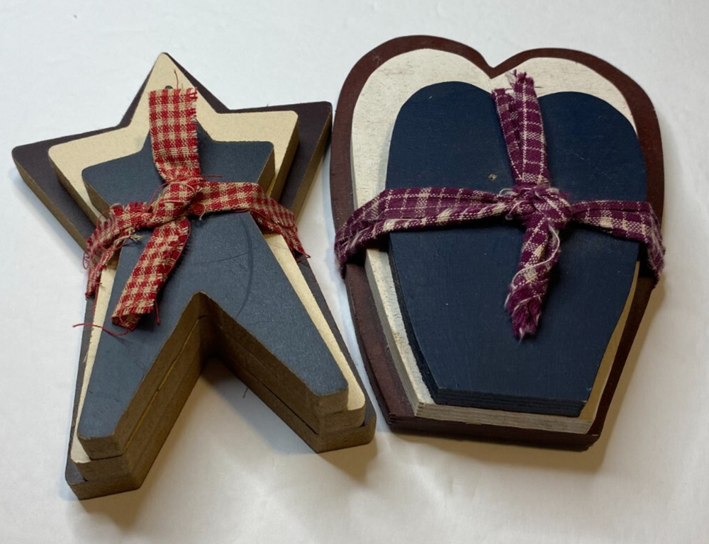 AGD Patriotic Decor - Courage Prim Stars and Hearts Tiered Tray